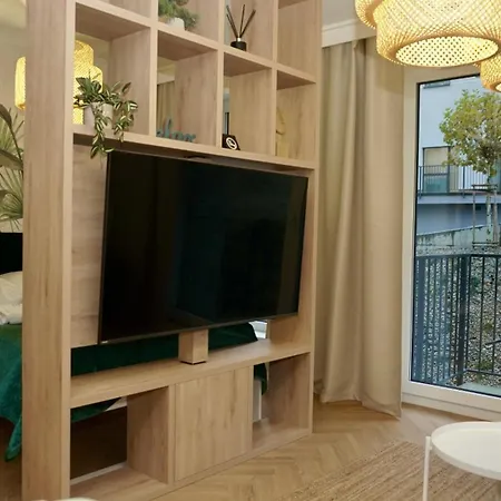 Apartment Castle - Queen